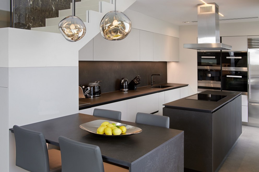 High Street Kensington Penthouse | Kitchen | Interior Designers
